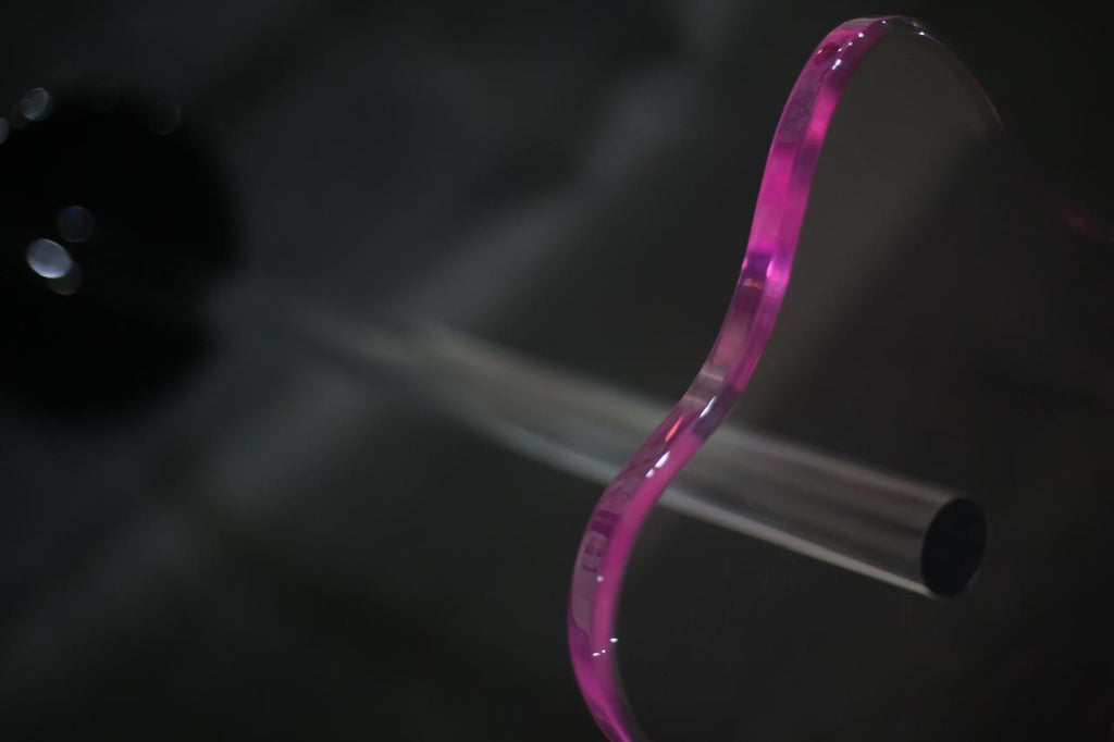 Lily Pad Sidetable – Fuchsia Glow